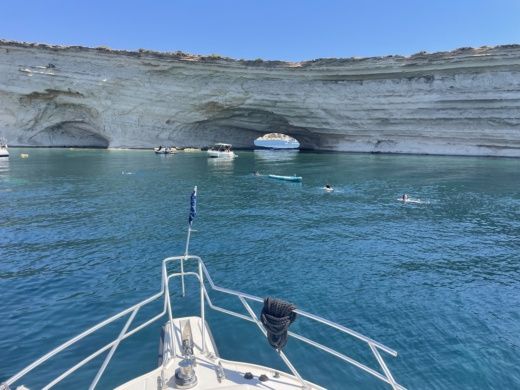 Il-Kalkara Motorboat Phoenix 29 SFX Convertible alt tag text