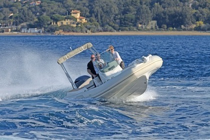 Location Semi-rigide Capelli Capelli Tempest 700 Galéria