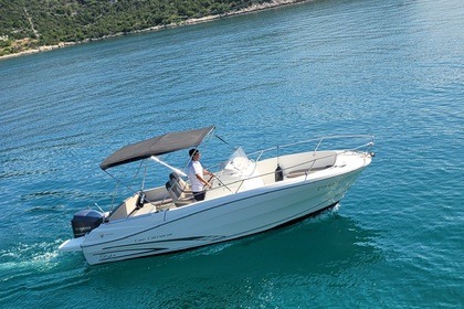 Charter Motorboat Jeanneau Cap Camarat 7.55 Split