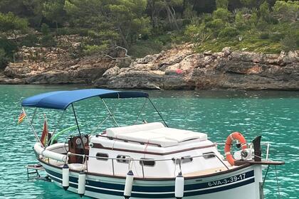 Location Bateau à moteur Majoni Mitjorn 36 Cala d'Or