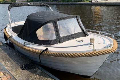Rental Boat without license  Crescent Allure, Cremo S21 Leiderdorp