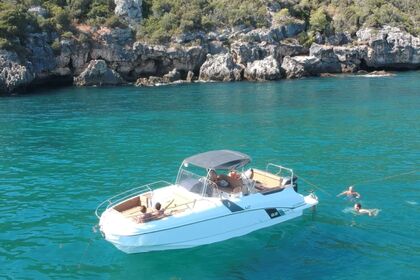 Hire Motorboat Beneteau flyer 8.8 spacedeck Setubal
