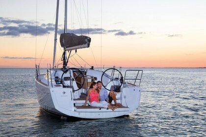 Rental Sailboat Jeanneau Sun Odyssey 349 - 2 cab. Tortola
