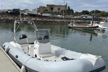 Miete Motorboot Capelli Capelli Tempest 625 Portimão
