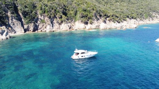 Αιάκειο Motorboat Jeanneau Prestige 390 S alt tag text