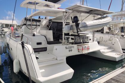 Hire Catamaran Lagoon-Bénéteau Lagoon 42 - 4 + 2 cab. Pointe-a-Pitre