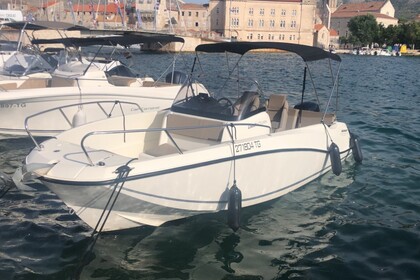 Hire Motorboat Quicksilver Activ 675 Open Bandol