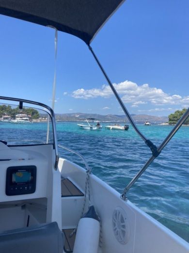 Сплит Motorboat Prince 570 OPEN alt tag text