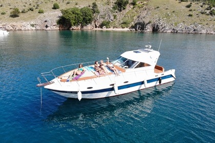 Miete Motorboot Gulf Craft Ambassador Novi Vinodolski