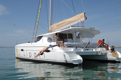 Rental Catamaran Fountaine Pajot Lipari 41 Marmaris