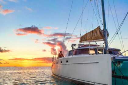 Hire Catamaran Fontaine pajot Belize Pointe-a-Pitre