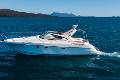 Rental Motorboat Jeanneau Prestige 34 Lefkada