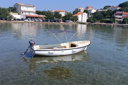 Miete Motorboot Boat without licence Elan 490 Rab