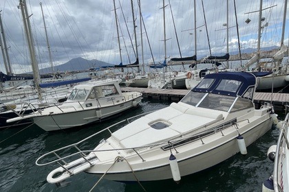 Verhuur Motorboot Gobbi Gobbi 27 Castellammare di Stabia