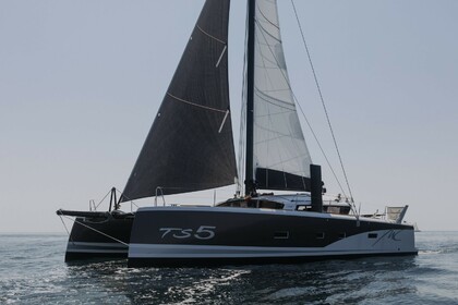Rental Catamaran Marsaudon Composites TS5 Ajaccio