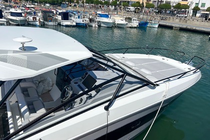 Charter Motorboat Beneteau Flyer 10 Cambrils