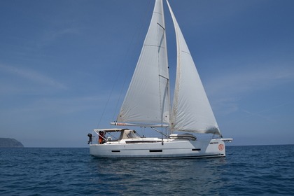 Hire Sailboat  Dufour 430 Palermo