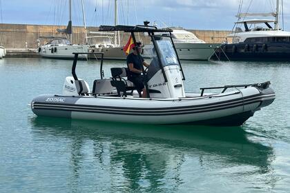 Miete RIB Zodiac 5.5 PRO NEO Castelldefels