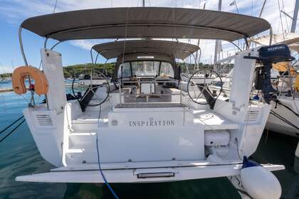 Miete Segelboot Dufour Yachts Dufour 530 Smart Electric - 5 + 1 cab. Saint-Mandrier-sur-Mer