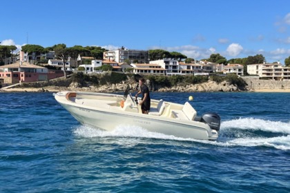 Alquiler Lancha Invictus FX 190 Palamós