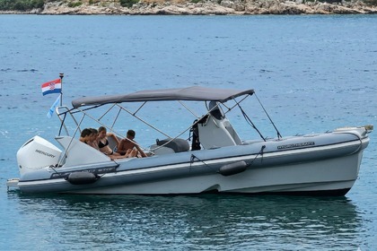 Verhuur RIB Sacs Marine Strider 25 Kotor