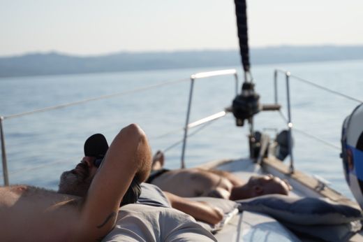 Calcídica Sailboat Bavaria 44 alt tag text