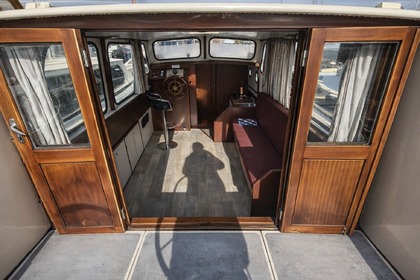 Verhuur Motorboot Friese Motorjalk Motorjalk 1100 Leeuwarden