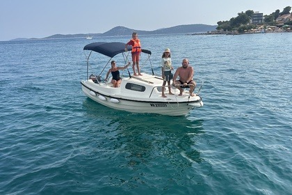 Hire Boat without licence  Mlaka sport Adria 500 Vodice