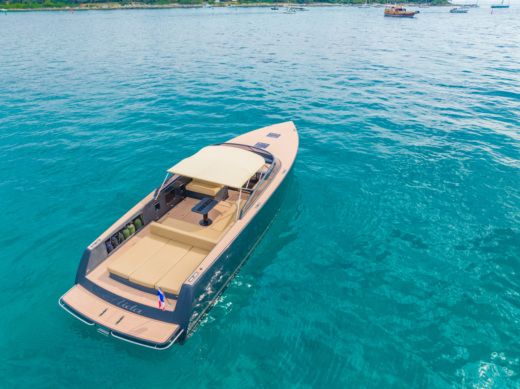 Motorboat Vandutch Marine VanDutch 40 Planimetria della barca