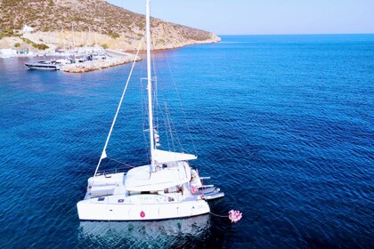 Hire Catamaran Lagoon LAGOON 39 Porto Cheli