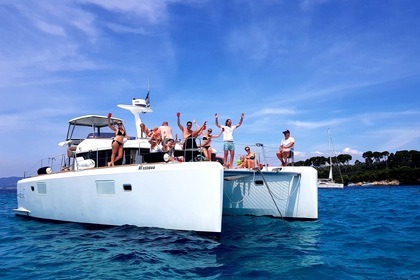 Hire Motorboat Lagoon Lagoon 40 Motor Yacht Cannes