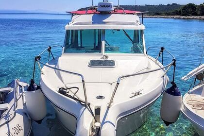 Charter Motorboat JEANNEAU MERRY FISHER 700 Vela Luka