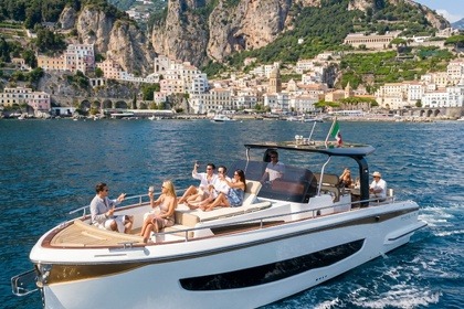 Verhuur Motorboot Yacht Allure 38 Sport Positano