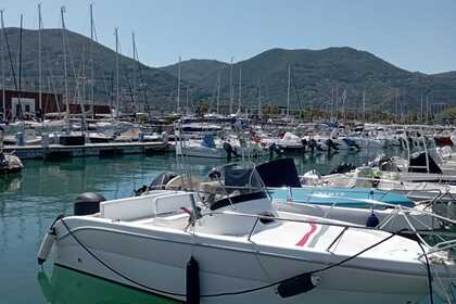 Hire Motorboat Selva Marine 6.30  cabin La Spezia