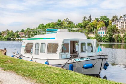 Charter Houseboat Pénichette Evolution 950E Argens-Minervois