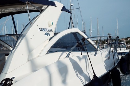 Location Bateau à moteur Absolute 41 sport cruiser Saint-Raphaël