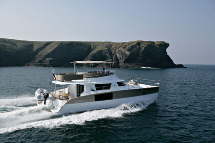 Charter Catamaran Fountaine Pajot Cumberland 47 LC Lagos