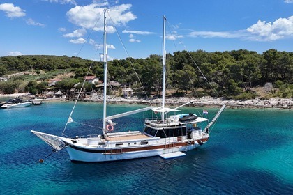 Verhuur Gulet Custom made 100ft Performance Sailing Yacht Split