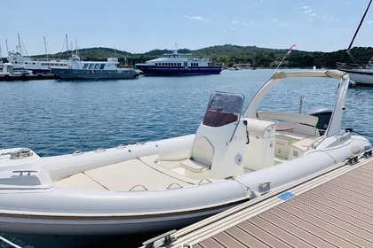 Location Semi-rigide Nuova Jolly Prince 23 Hyères
