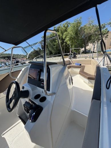 Motorboat Arrow Abaris 23 boat plan
