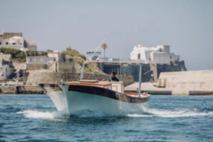 Noleggio Barca a motore Lancia 10 metri Forio