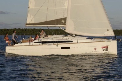 Alquiler Velero Jeanneau Sun Odyssey 349 Denia