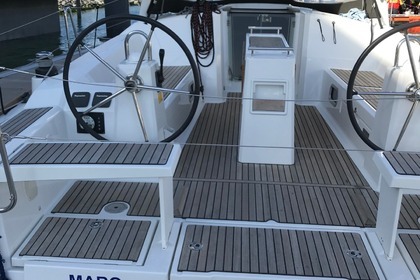 Miete Segelboot Beneteau Oceanis 38 Cadzand