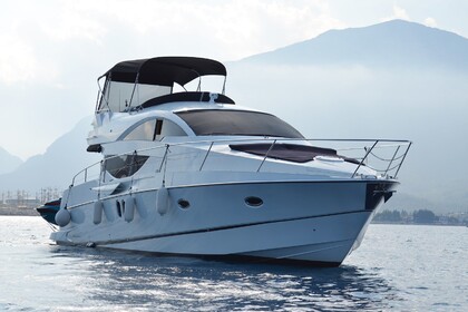 Alquiler Lancha Numarine 55Fly Palma de Mallorca