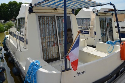 Location Péniche Custom Triton 860 Fly (Cognac) Cognac