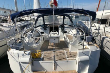 Charter Sailboat Jeanneau Sun Odyssey 519 Puntone di Scarlino