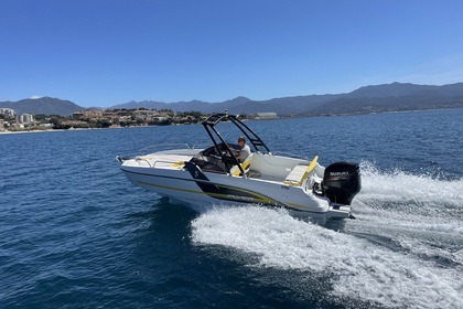 Miete Motorboot Beneteau Flyers 650 open Ajaccio