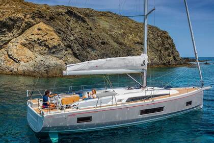 Charter Sailboat Beneteau Oceanis 46.1 Turgutreis