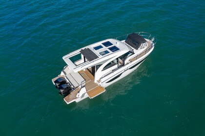 Charter Motorboat Beneteau Antares 11 Tisno