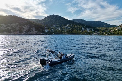Rental RIB mostro offshore 6.80 Glyfada